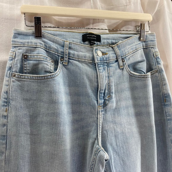 Banana Republic Girlfriend‎ Light Wash Distressed Denim Jeans 27 -Measures 29x29 - Picture 6 of 9